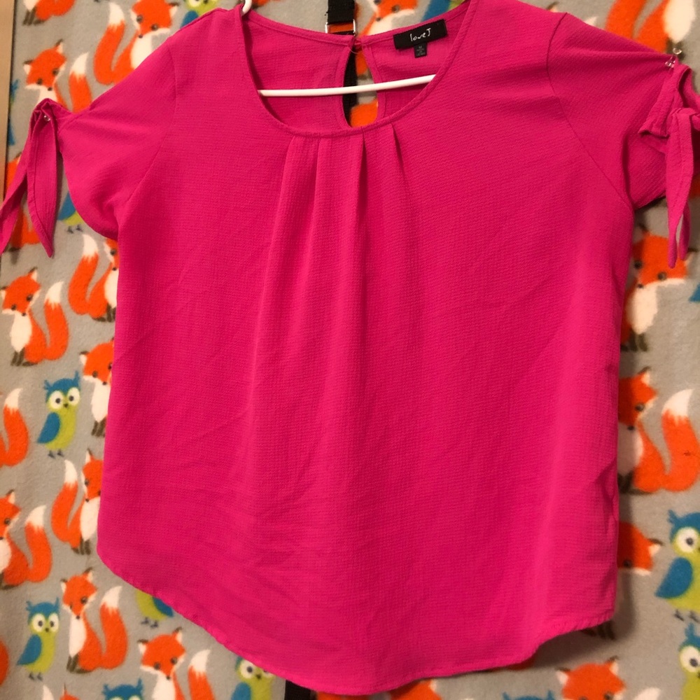 “Pretty in Pink top”🌈🌈